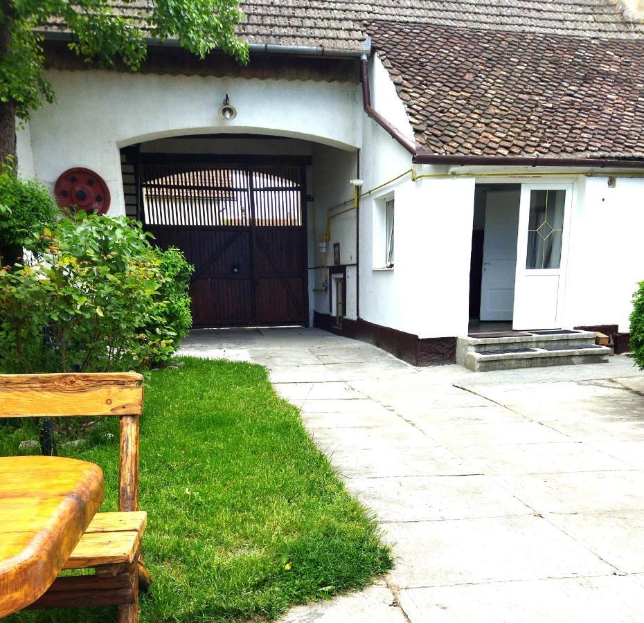 Casa Din Coltul Cetatii Villa Harman ภายนอก รูปภาพ